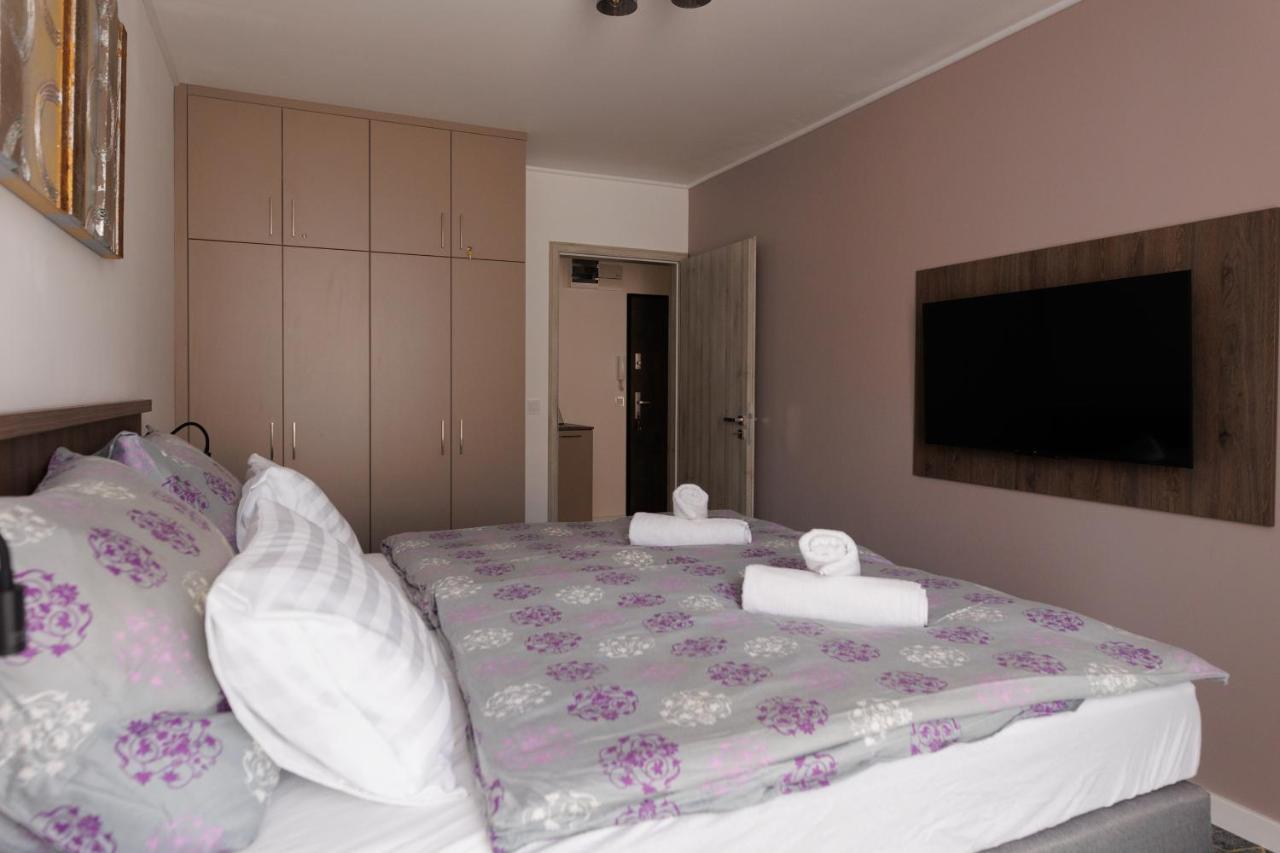 Villa Bauhaus Wellness Apartman Шіофок Екстер'єр фото