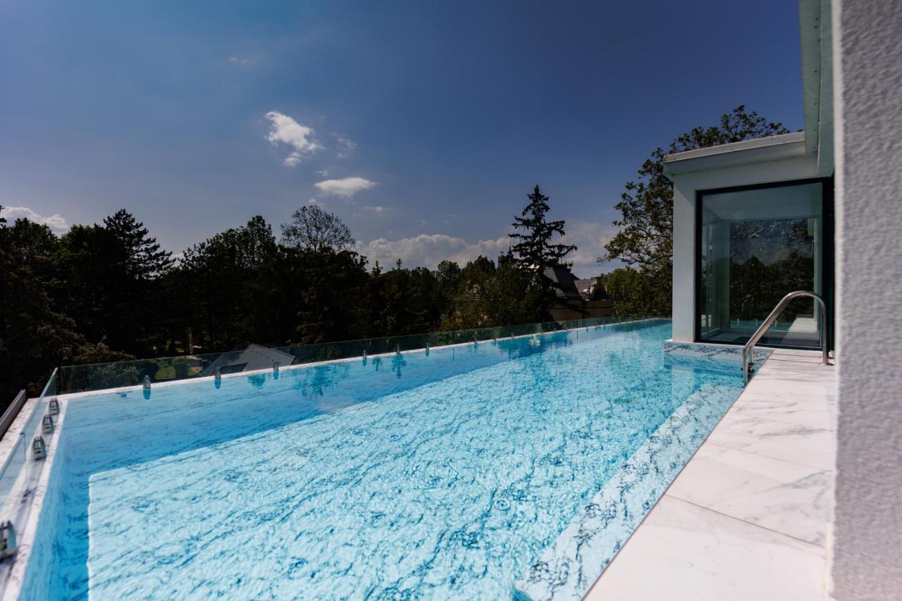 Villa Bauhaus Wellness Apartman Шіофок Екстер'єр фото